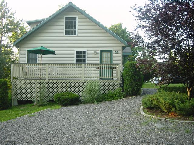 21 Schoolhouse Lane exterior
