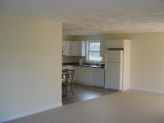 9 Schoolhouse Lane Apartment B